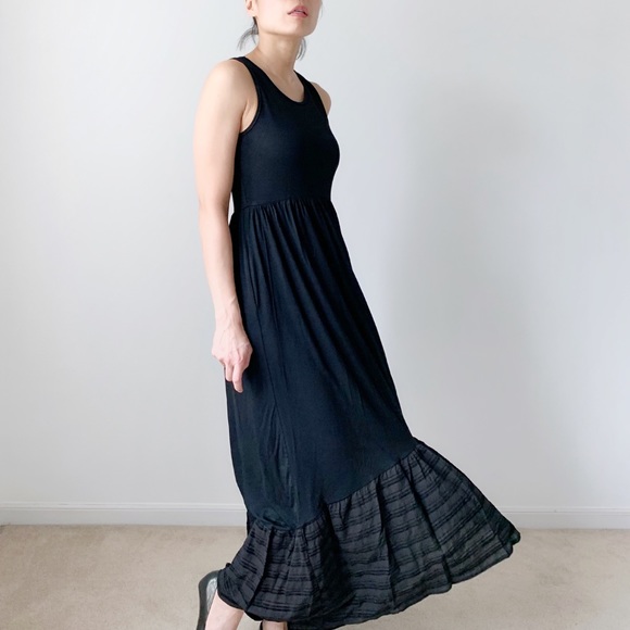 KIMBERLY Maxi dress in Black - Picture 5 of 9